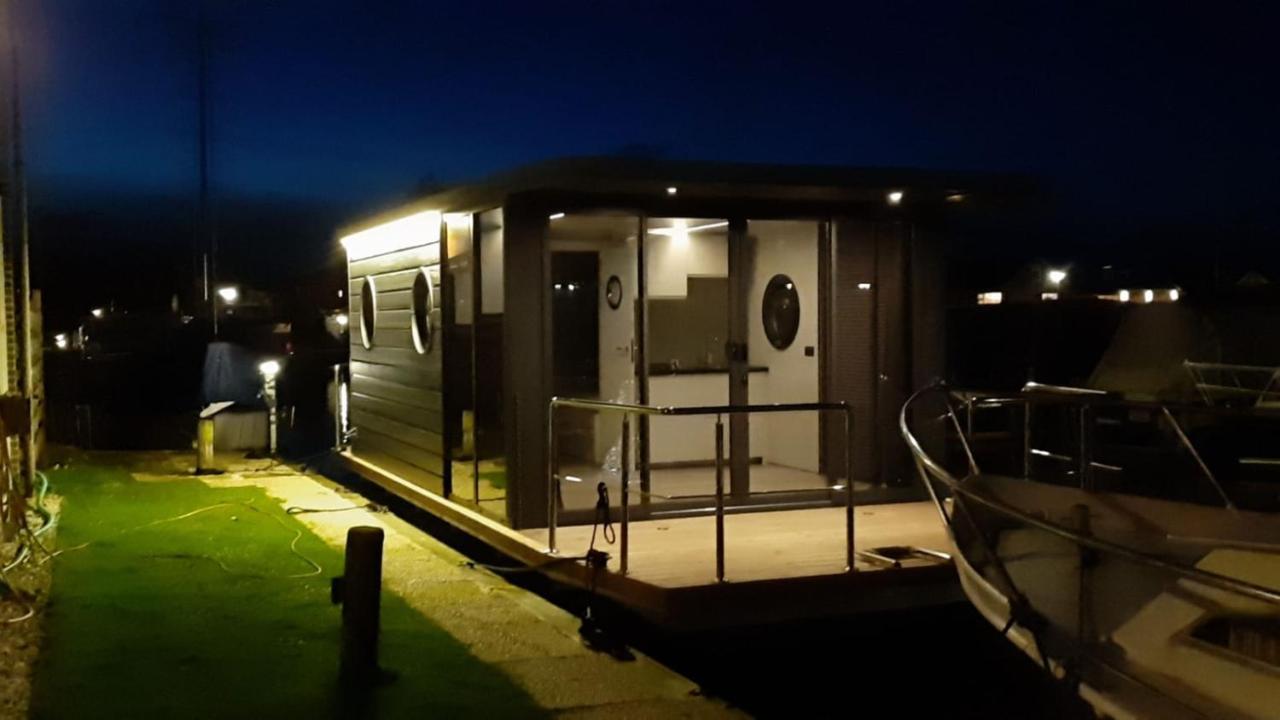 Hotel Bed-On-A-Boat Giethoorn Esterno foto
